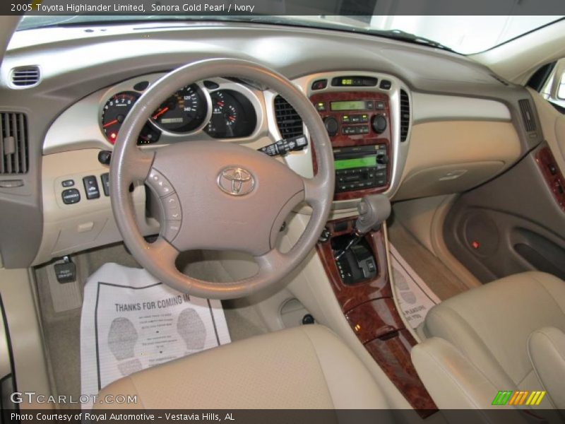 Sonora Gold Pearl / Ivory 2005 Toyota Highlander Limited