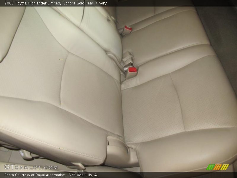 Sonora Gold Pearl / Ivory 2005 Toyota Highlander Limited