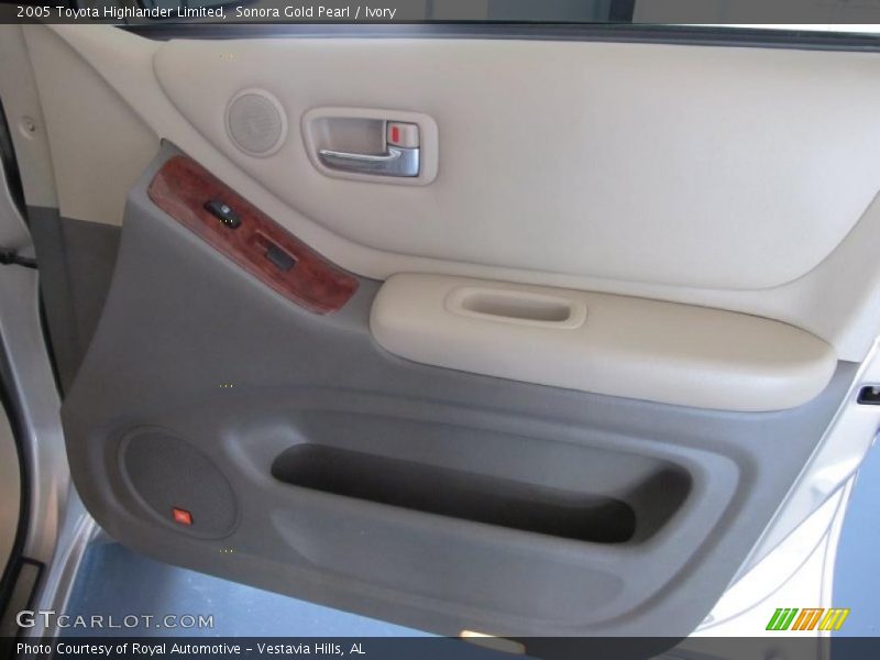 Sonora Gold Pearl / Ivory 2005 Toyota Highlander Limited