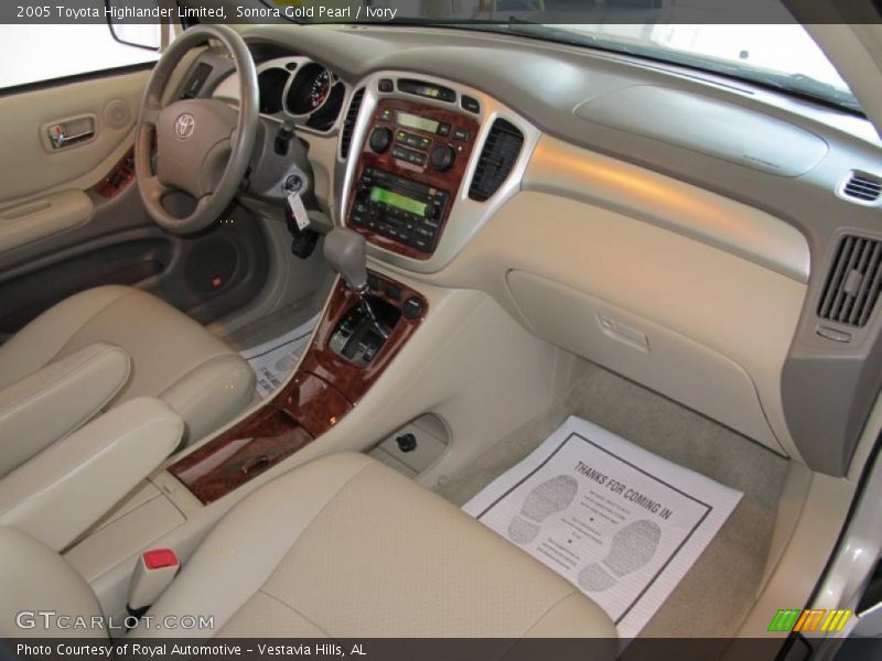 Sonora Gold Pearl / Ivory 2005 Toyota Highlander Limited