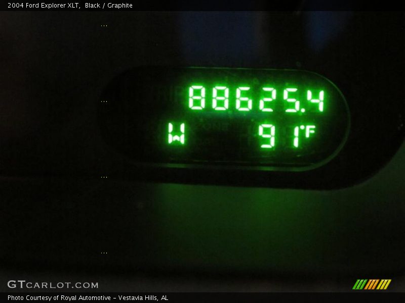 Black / Graphite 2004 Ford Explorer XLT