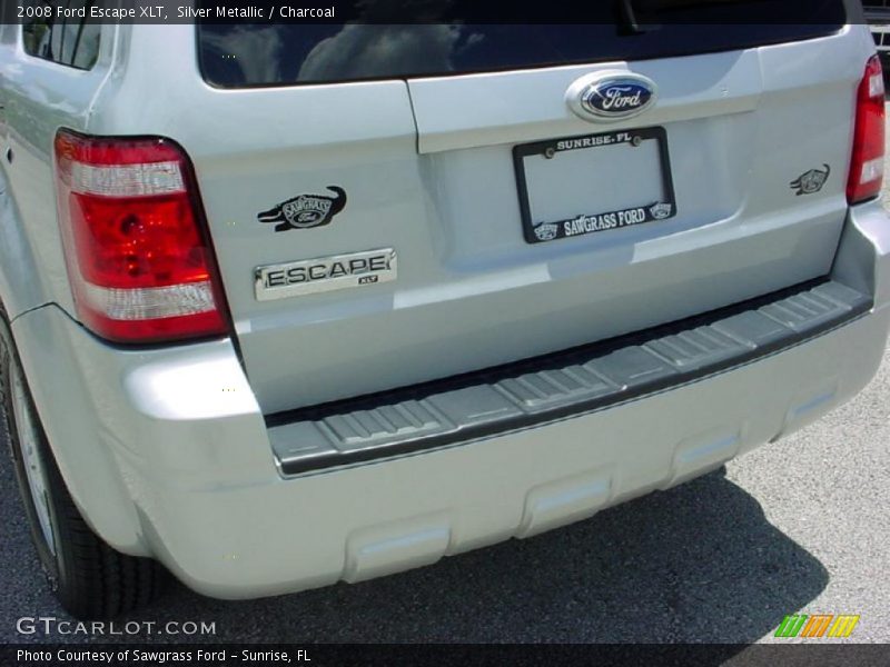 Silver Metallic / Charcoal 2008 Ford Escape XLT