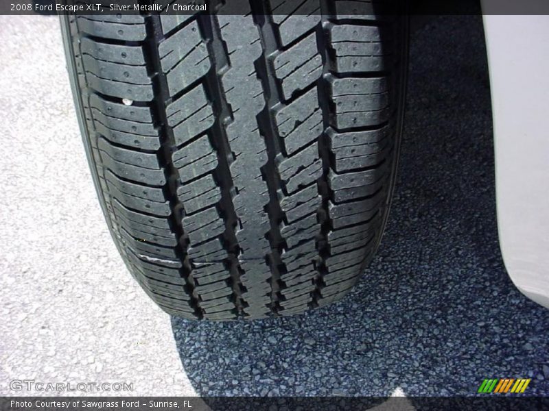 Silver Metallic / Charcoal 2008 Ford Escape XLT