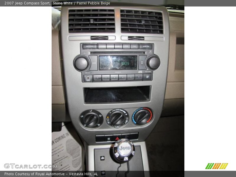 Stone White / Pastel Pebble Beige 2007 Jeep Compass Sport