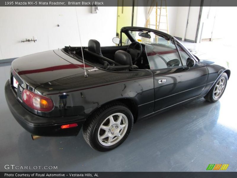 Brilliant Black / Black 1995 Mazda MX-5 Miata Roadster