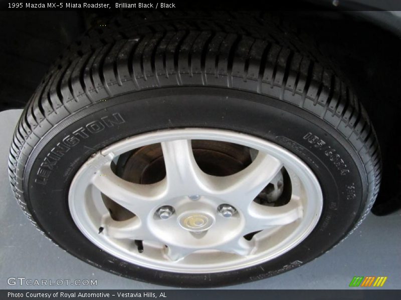 Brilliant Black / Black 1995 Mazda MX-5 Miata Roadster