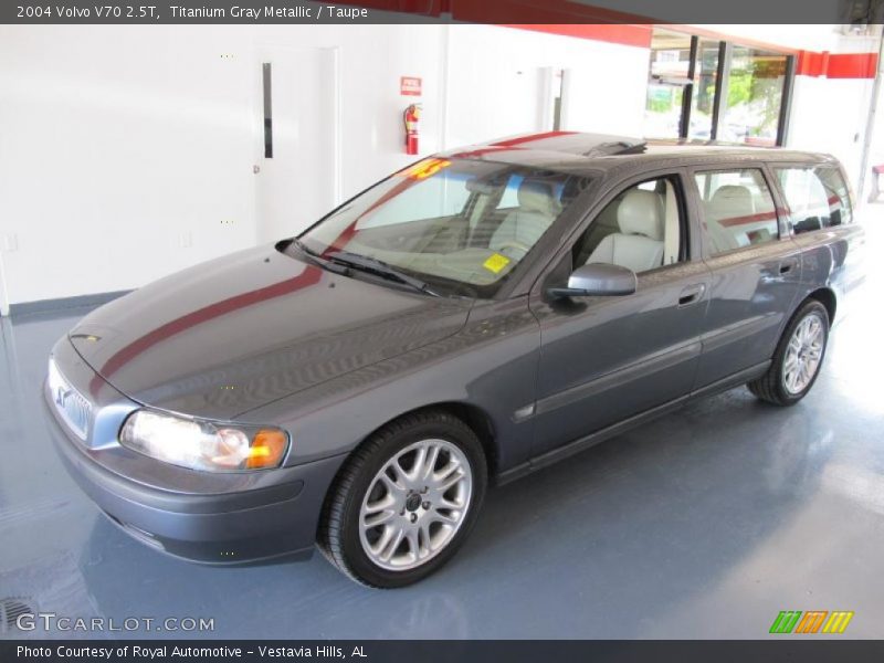 Titanium Gray Metallic / Taupe 2004 Volvo V70 2.5T