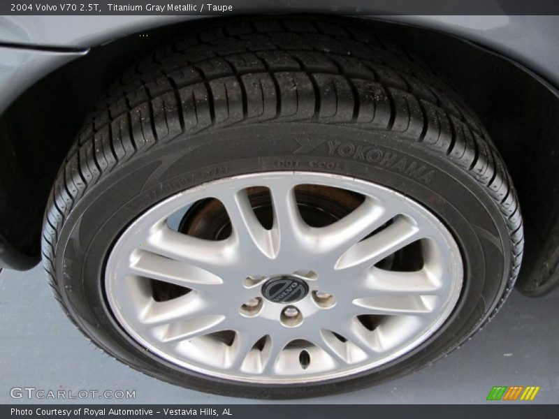 Titanium Gray Metallic / Taupe 2004 Volvo V70 2.5T