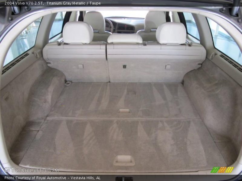 Titanium Gray Metallic / Taupe 2004 Volvo V70 2.5T