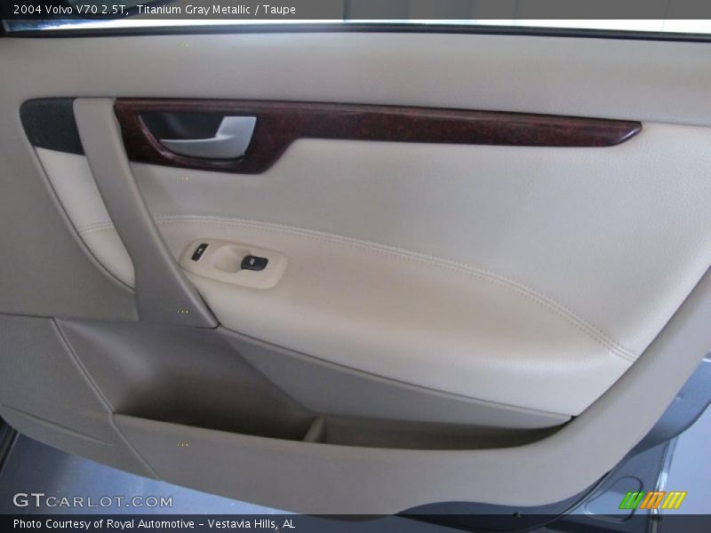 Titanium Gray Metallic / Taupe 2004 Volvo V70 2.5T
