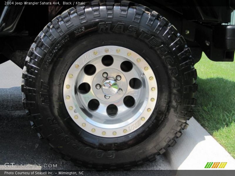 Black / Khaki 2004 Jeep Wrangler Sahara 4x4