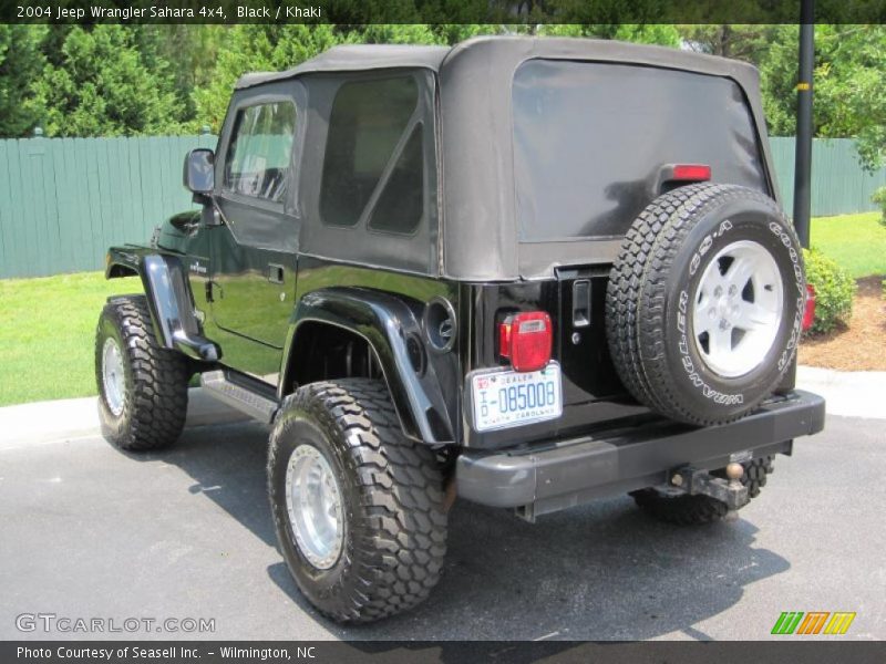 Black / Khaki 2004 Jeep Wrangler Sahara 4x4