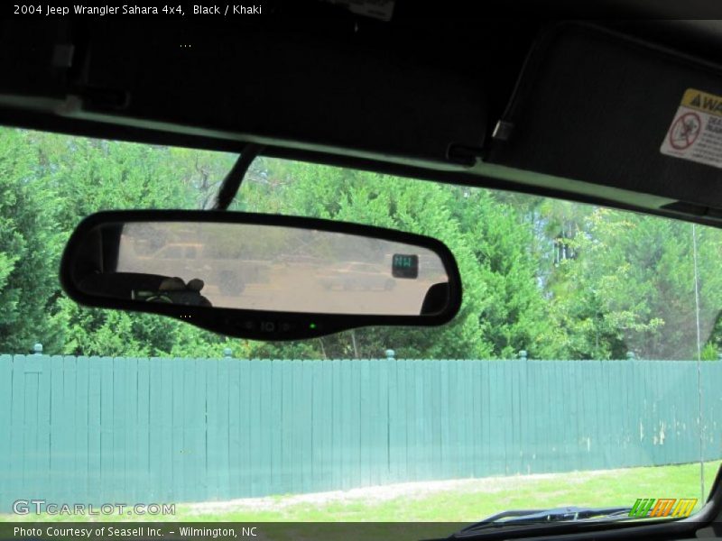 Black / Khaki 2004 Jeep Wrangler Sahara 4x4