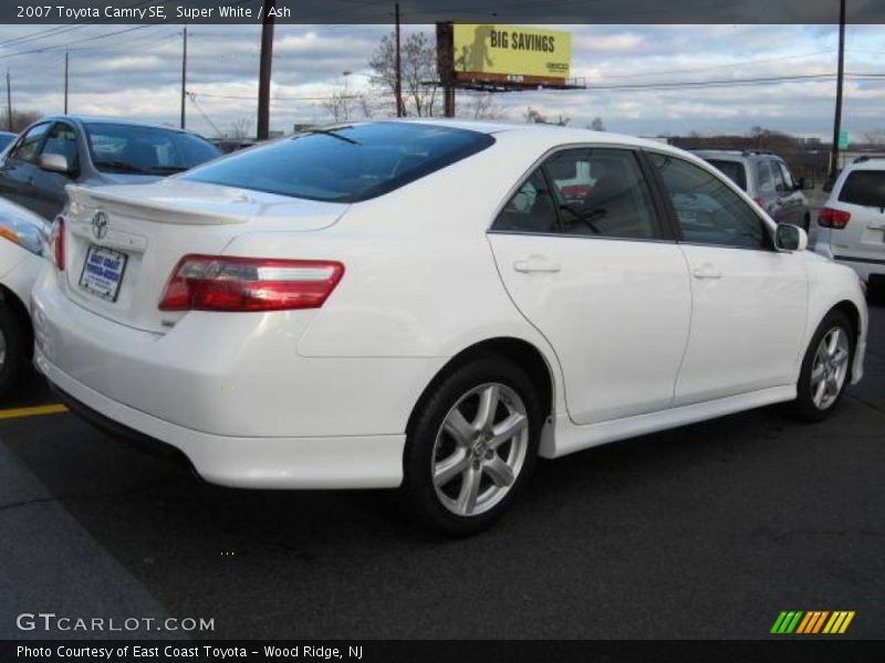 Super White / Ash 2007 Toyota Camry SE