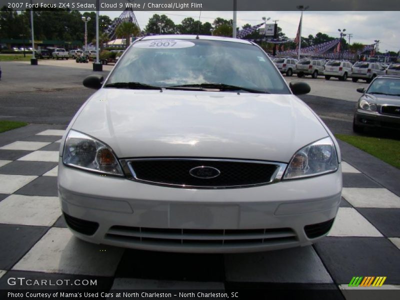 Cloud 9 White / Charcoal/Light Flint 2007 Ford Focus ZX4 S Sedan