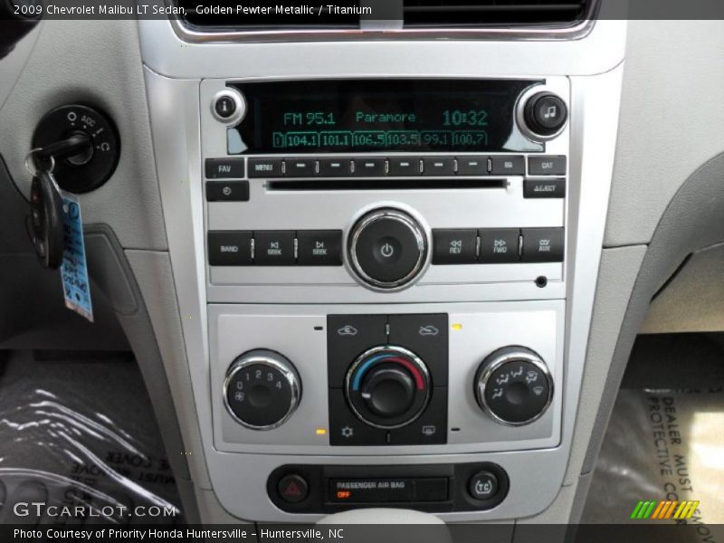 Golden Pewter Metallic / Titanium 2009 Chevrolet Malibu LT Sedan