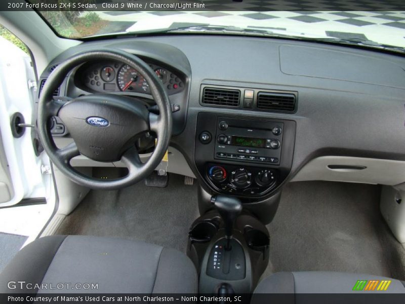 Cloud 9 White / Charcoal/Light Flint 2007 Ford Focus ZX4 S Sedan
