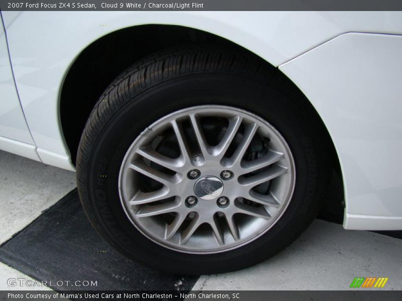 Cloud 9 White / Charcoal/Light Flint 2007 Ford Focus ZX4 S Sedan