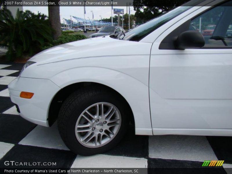 Cloud 9 White / Charcoal/Light Flint 2007 Ford Focus ZX4 S Sedan