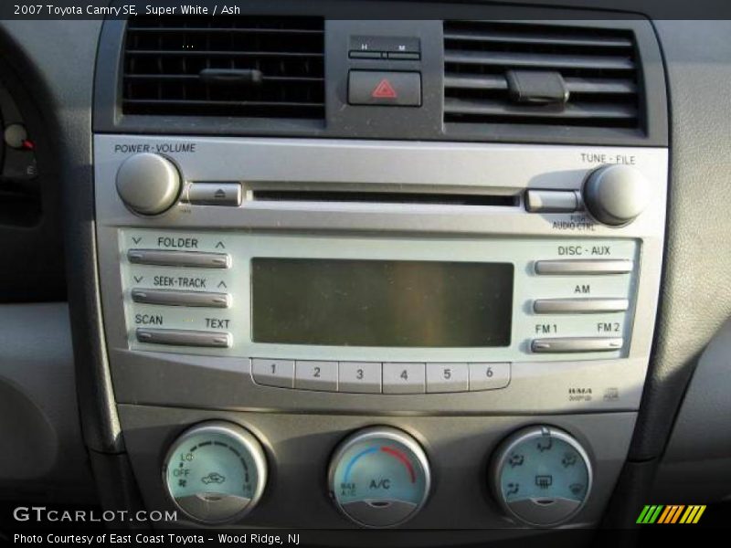 Super White / Ash 2007 Toyota Camry SE