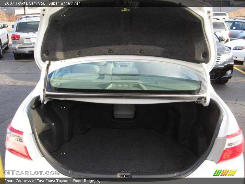 Super White / Ash 2007 Toyota Camry SE