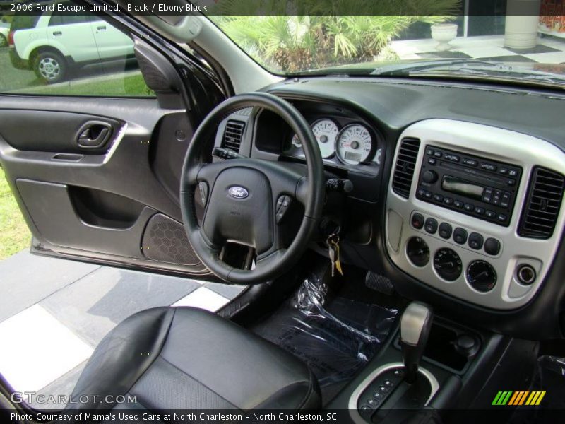 Black / Ebony Black 2006 Ford Escape Limited