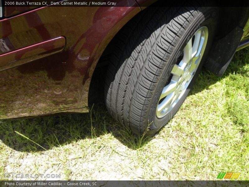 Dark Garnet Metallic / Medium Gray 2006 Buick Terraza CX