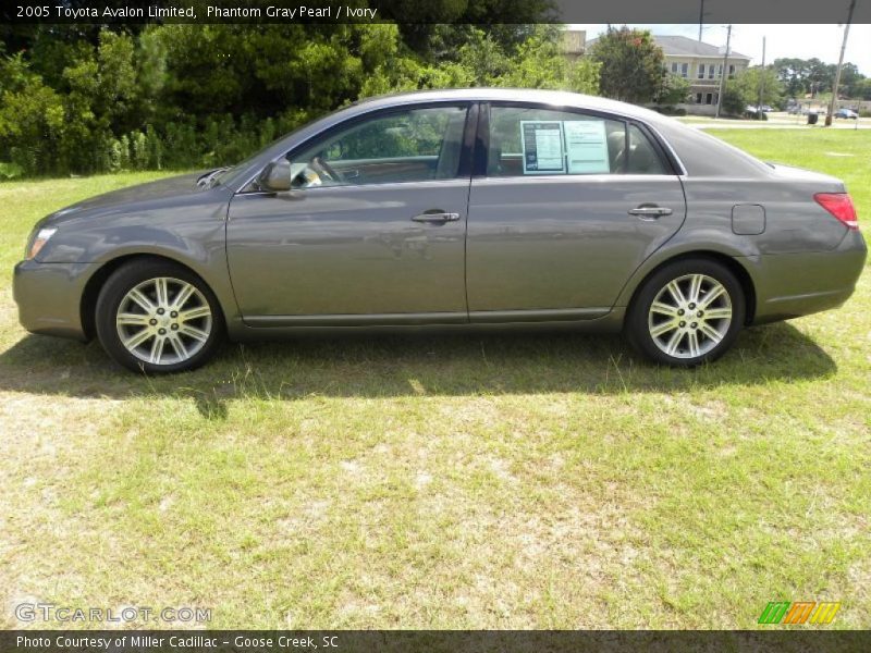 Phantom Gray Pearl / Ivory 2005 Toyota Avalon Limited
