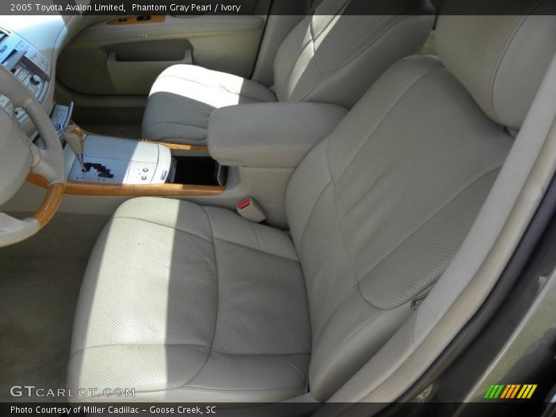 Phantom Gray Pearl / Ivory 2005 Toyota Avalon Limited