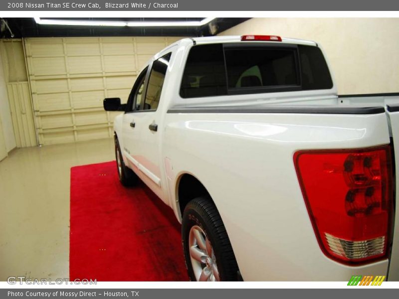 Blizzard White / Charcoal 2008 Nissan Titan SE Crew Cab