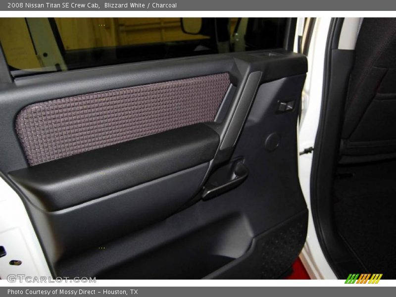 Blizzard White / Charcoal 2008 Nissan Titan SE Crew Cab