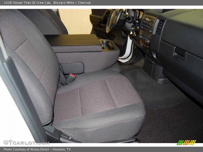 Blizzard White / Charcoal 2008 Nissan Titan SE Crew Cab