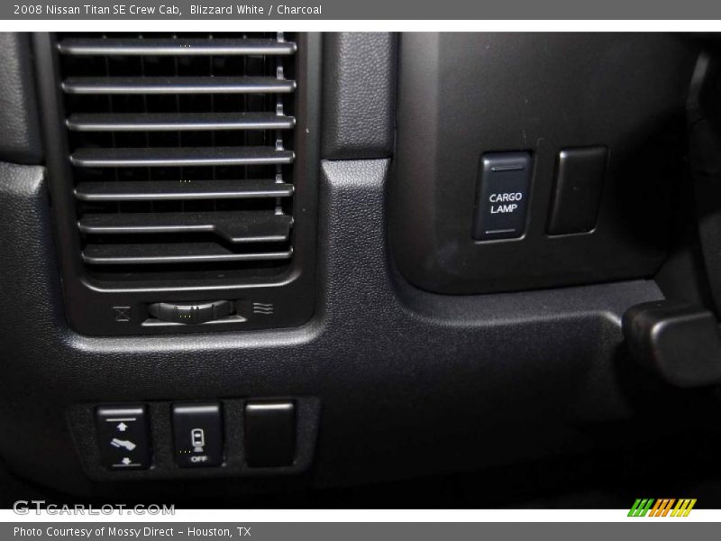 Blizzard White / Charcoal 2008 Nissan Titan SE Crew Cab