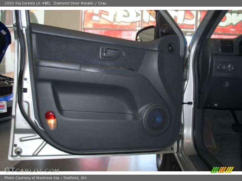 Diamond Silver Metallic / Gray 2003 Kia Sorento LX 4WD