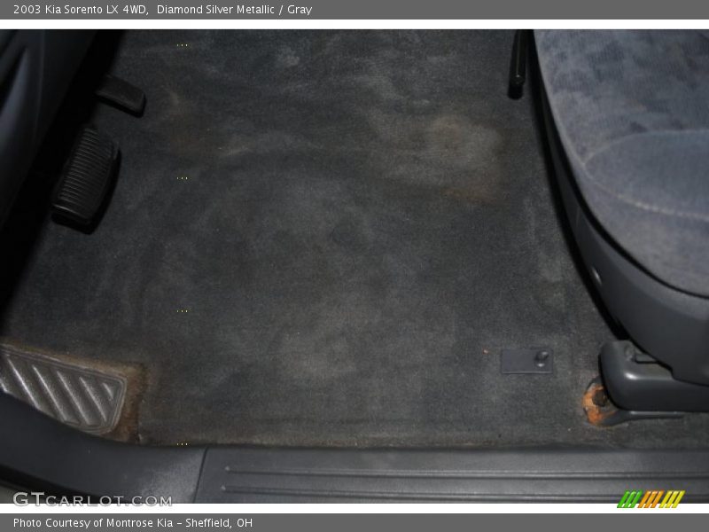 Diamond Silver Metallic / Gray 2003 Kia Sorento LX 4WD