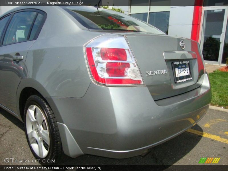 Magnetic Gray / Beige 2008 Nissan Sentra 2.0