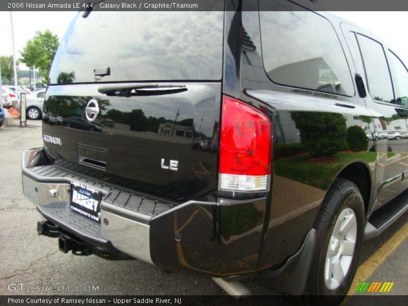 Galaxy Black / Graphite/Titanium 2006 Nissan Armada LE 4x4