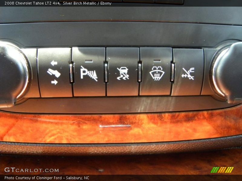 Silver Birch Metallic / Ebony 2008 Chevrolet Tahoe LTZ 4x4