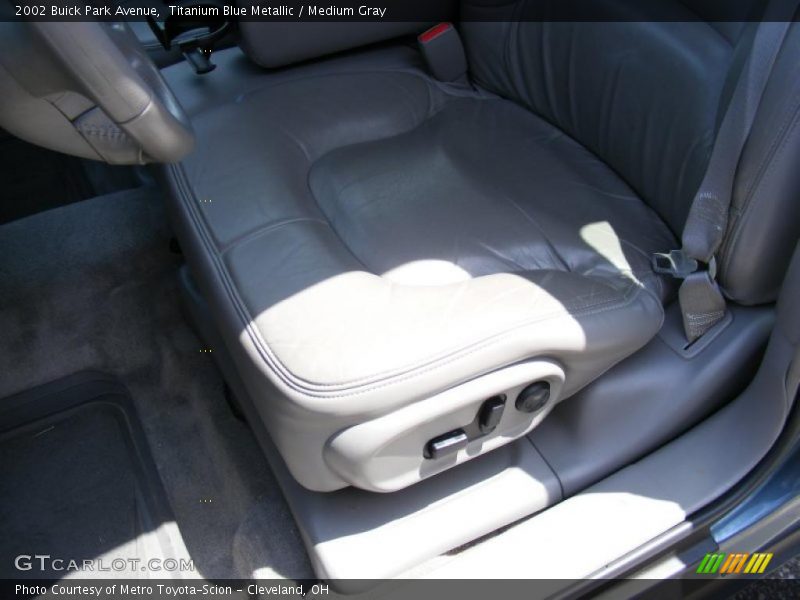 Titanium Blue Metallic / Medium Gray 2002 Buick Park Avenue