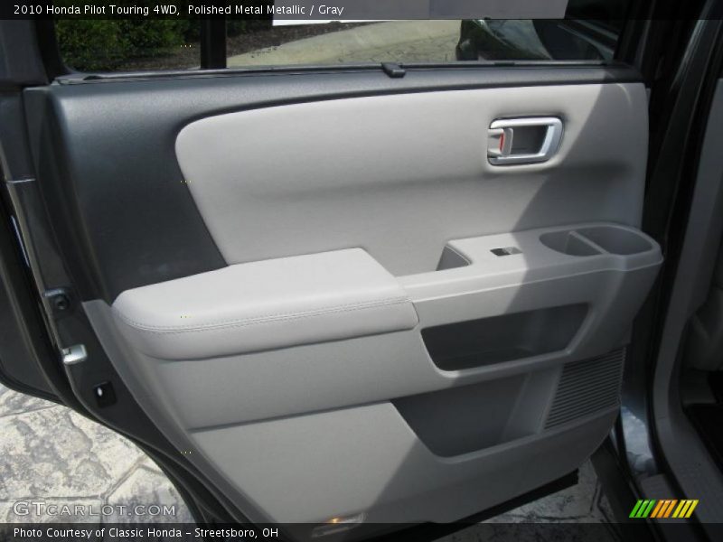 Polished Metal Metallic / Gray 2010 Honda Pilot Touring 4WD