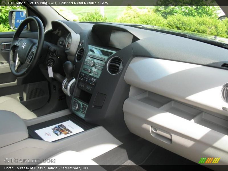 Polished Metal Metallic / Gray 2010 Honda Pilot Touring 4WD