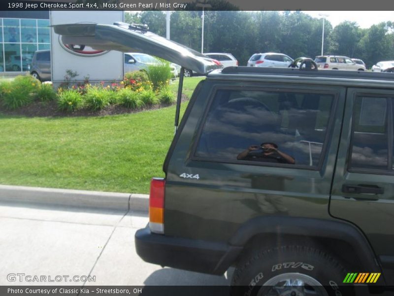 Moss Green Pearl / Mist Gray 1998 Jeep Cherokee Sport 4x4