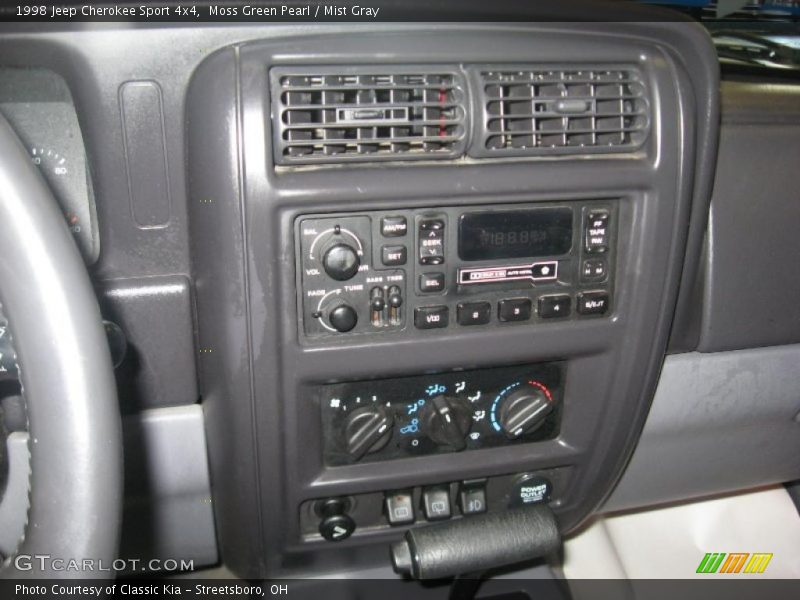Moss Green Pearl / Mist Gray 1998 Jeep Cherokee Sport 4x4