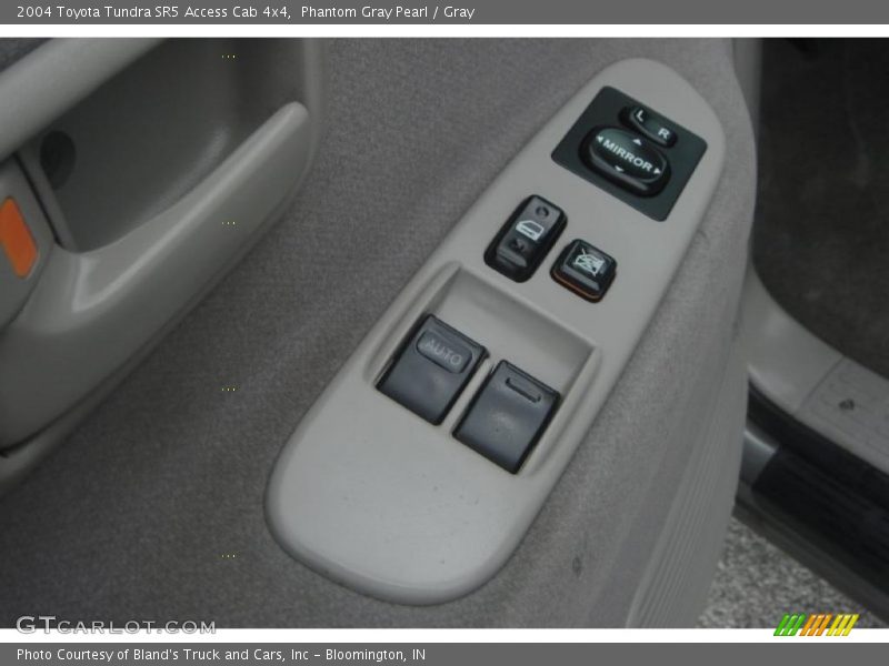 Phantom Gray Pearl / Gray 2004 Toyota Tundra SR5 Access Cab 4x4