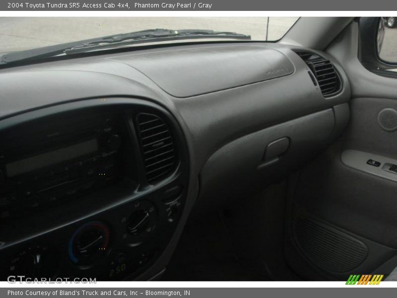 Phantom Gray Pearl / Gray 2004 Toyota Tundra SR5 Access Cab 4x4