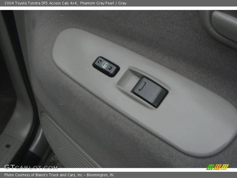 Phantom Gray Pearl / Gray 2004 Toyota Tundra SR5 Access Cab 4x4