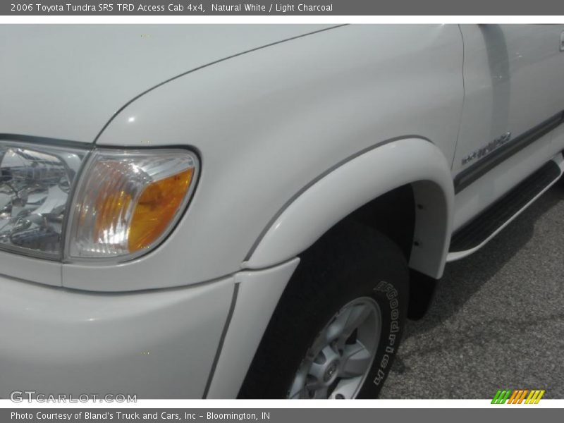 Natural White / Light Charcoal 2006 Toyota Tundra SR5 TRD Access Cab 4x4