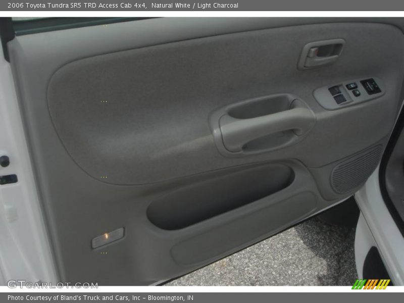 Natural White / Light Charcoal 2006 Toyota Tundra SR5 TRD Access Cab 4x4