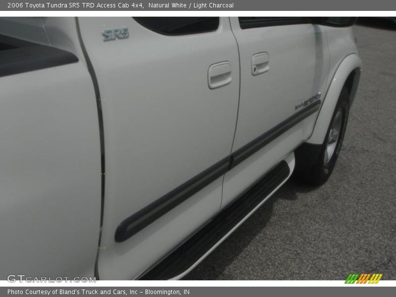Natural White / Light Charcoal 2006 Toyota Tundra SR5 TRD Access Cab 4x4