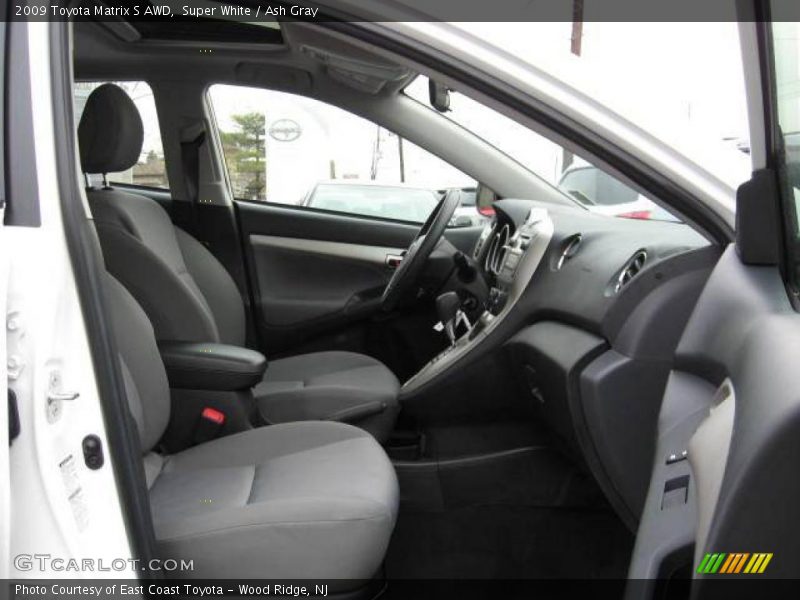Super White / Ash Gray 2009 Toyota Matrix S AWD